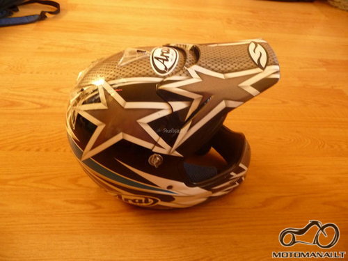 Arai Motokrosinis