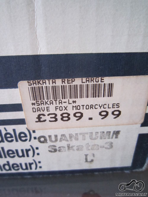 Arai Quantum/f  šalmas  (Balta) 