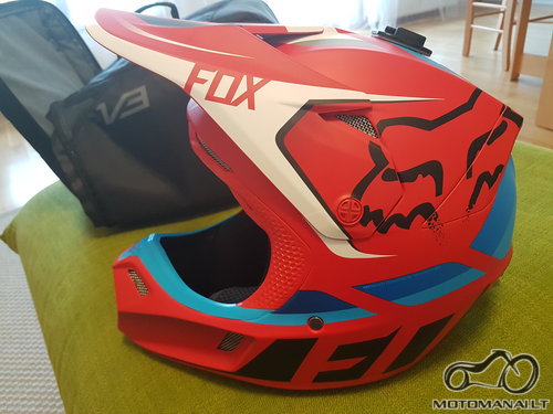 FOX 2017 m. FOX V3 SECA - leatt, sidi ir kt.  (M) 