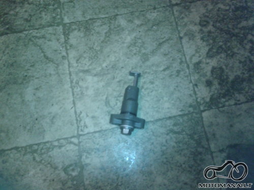 KAWASAKI Zx6 itempejas ir Kle 500 Pilna sankaba.