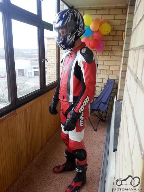 Moto4u kostiumas