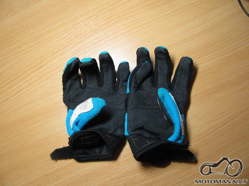 ONE MX PIRSTINES  (M) 