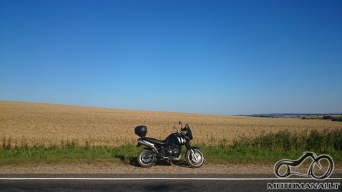 Triumph'99 Tiger 900