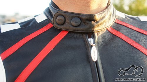 Triumph odine moto striuke