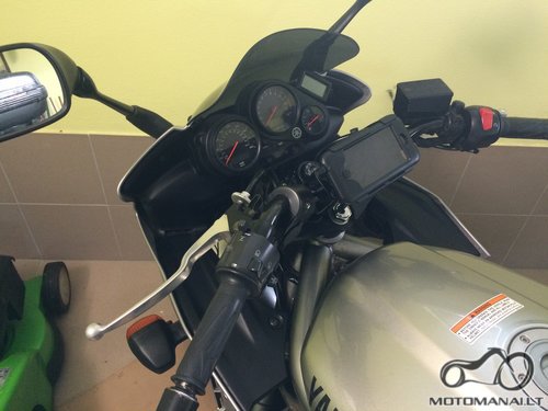 YAMAHA'02 Parduodu Yamaha FZS1000 Fazer