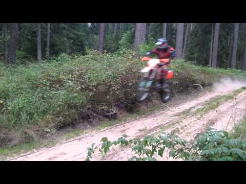 KTM EXC 525 Rusla Long Jump Enduro