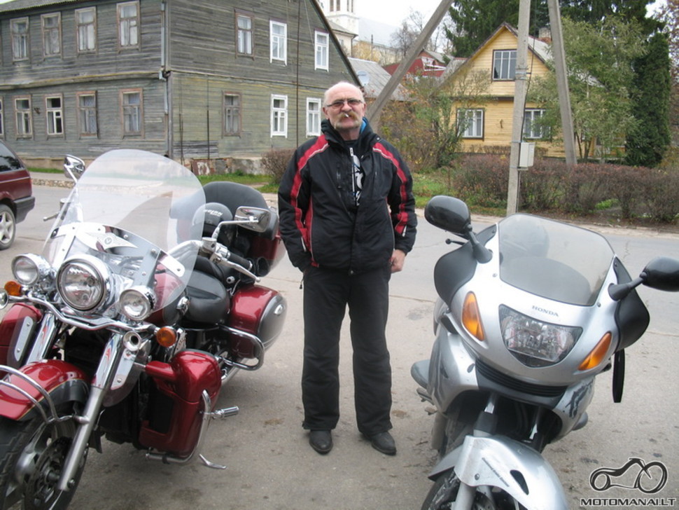 Nikolajus, jo 'vulkanas' ir mano honda