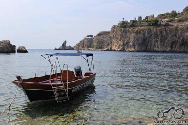 Isola Bella beach