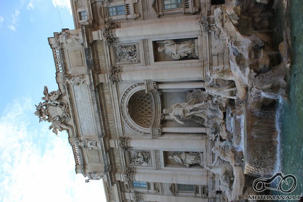 Fontana di Trevi