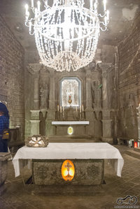 Bažnyčios altorius (ji vis dar veikianti)