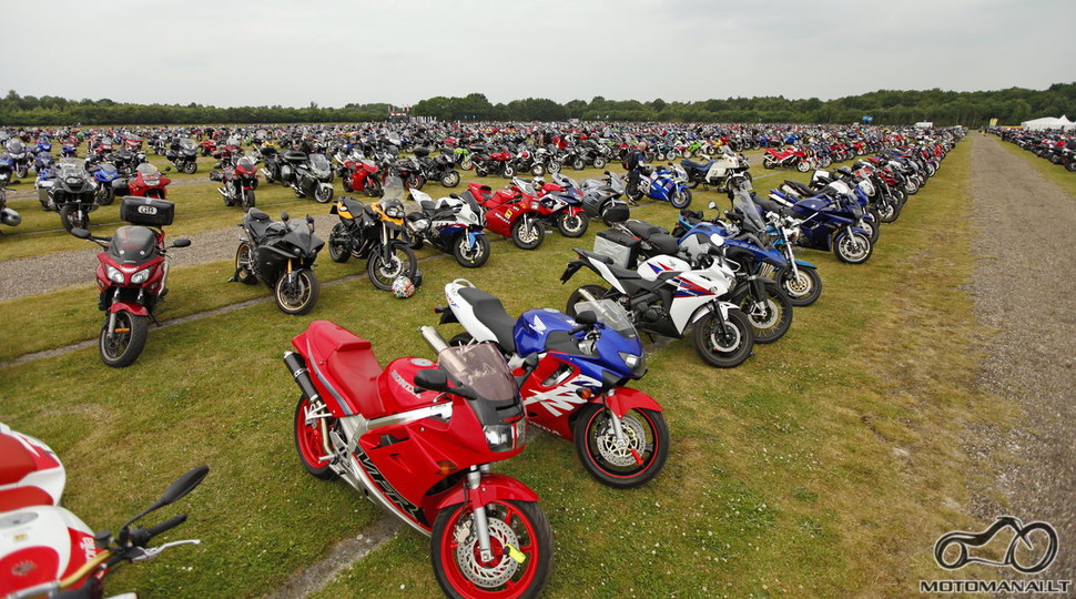 Moto parking