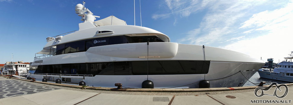 MoonSand megayacht