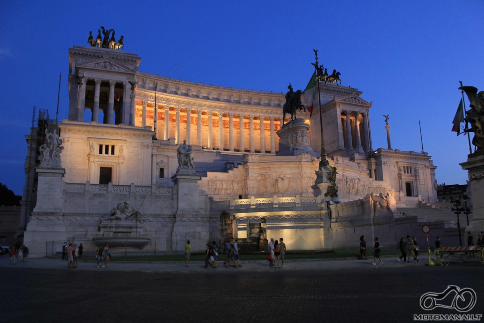 V. Emanuele 2 monumentas
