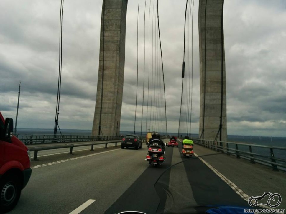 Tiltas į Daniją