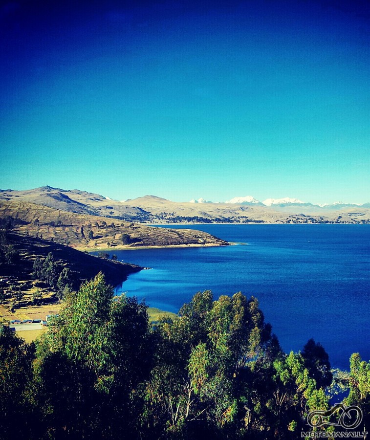 Lago Titicaca, Bolivijos puse,Copacabana