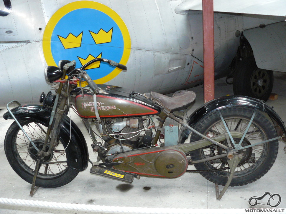 Senukas H-D.