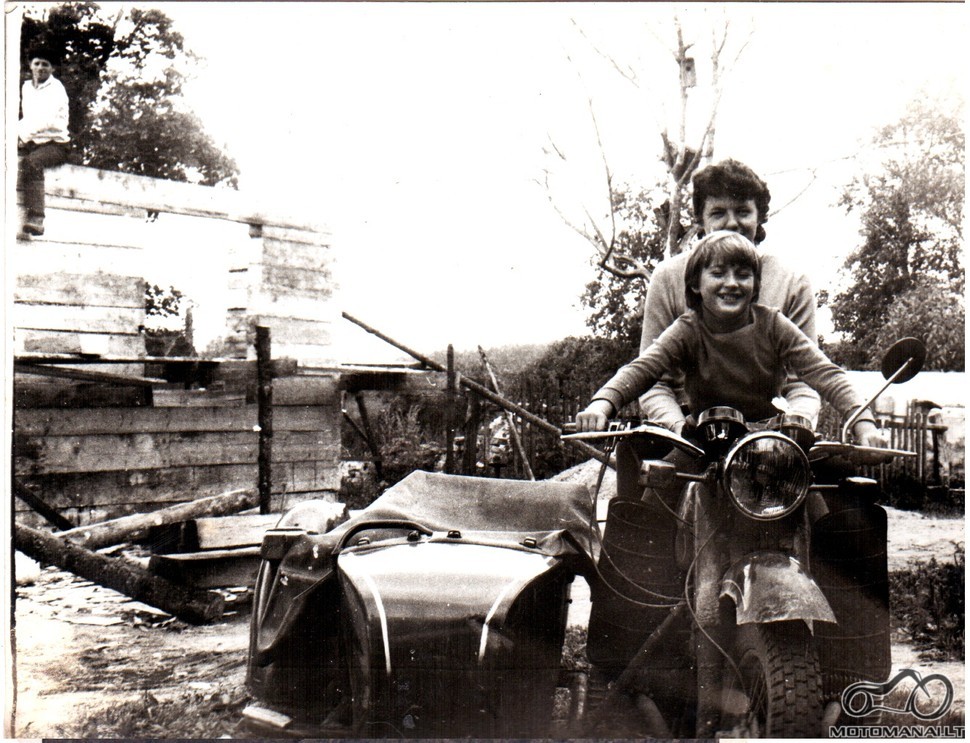 Senelio Dnepr MT-10 , 1977 metai