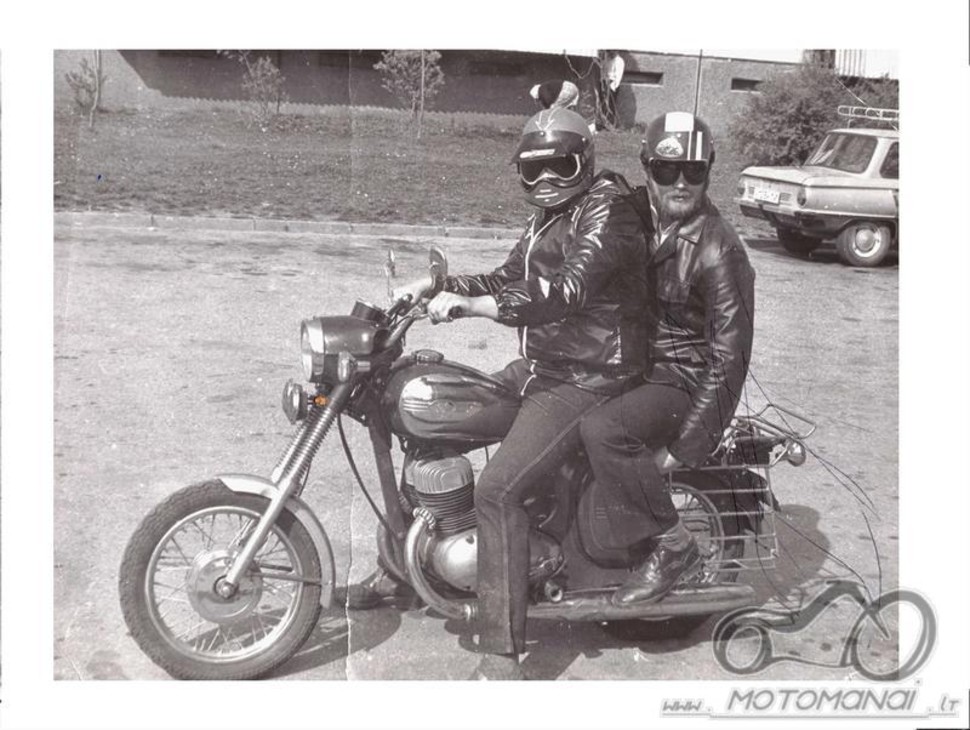 Dar viena i 1982 m.