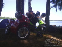Prie ezero...