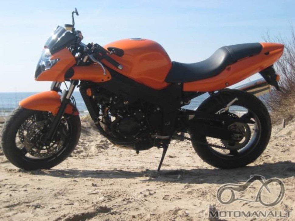 Triumph Speed 4