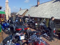 Kauno motomanai: Pasivėžinimų ir pasisėdėjimų tema. kovo 2 d. (antradienį) 19.00 užeigoje -Aitvaras- Kauno motomanai Kauno motociklininkų būrelis. Funikas valdo :) 1970 Kauno motomanai: Pasivėžinimų ir pasisėdėjimų tema. kovo 2 d. (antradienį) 19.00 užeigoje -Aitvaras-