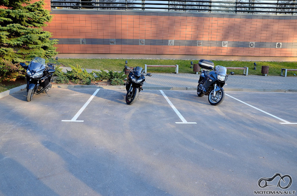 viena vieta , vienas motocilkas