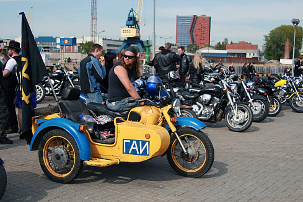 Foto is Chimerų Lt moto tūso Klaipėdoje 2008