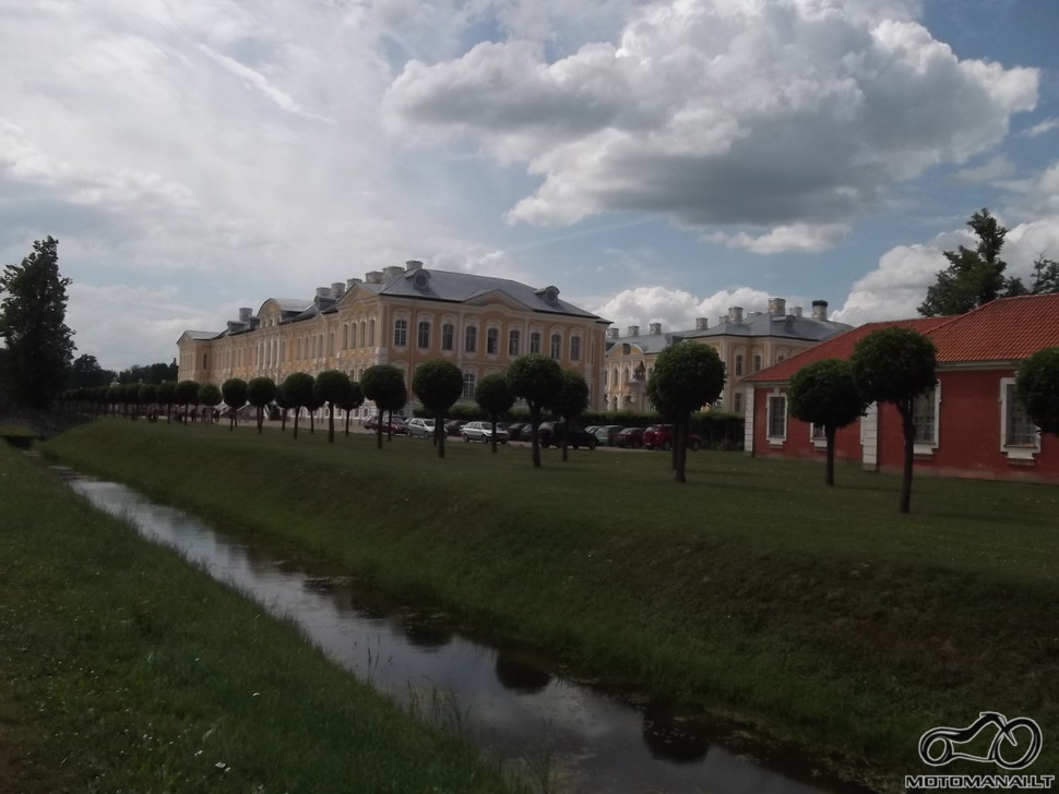 Rundalės pilis