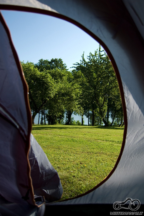 Obuoliu salos kempingas