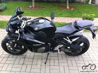 Pavogtas 2009 metu, HONDA CBR 1000 RR, Kaune, Vilijampolej is nuosavo namo garazo, kazkur tarp 2014.03.15 -2014.03.17