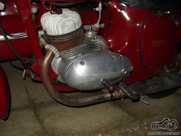 Kokio motociklo cilindrai? Nustatyta: Jawa 360, 1964-1975