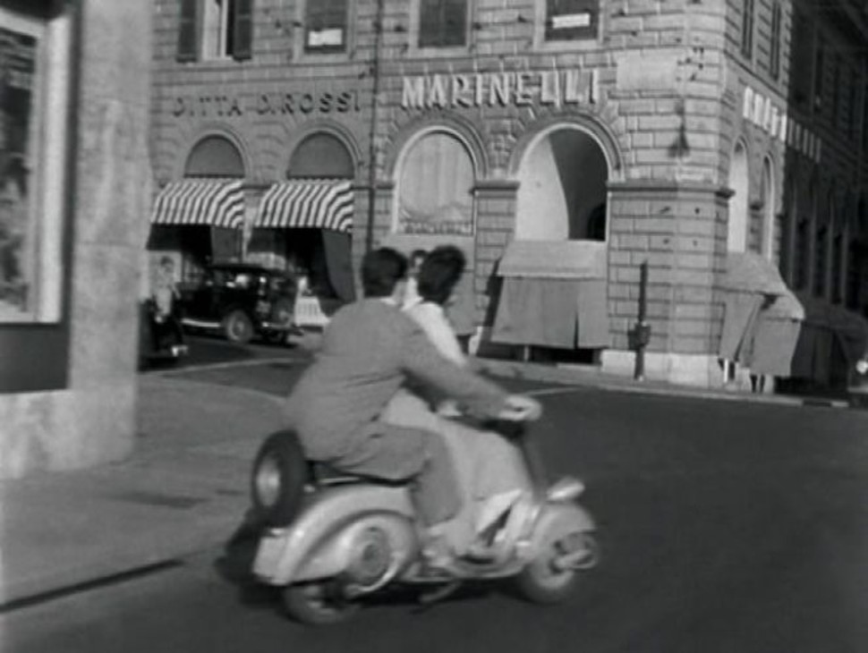 Atsakyta. Vespa ir Roman Holiday