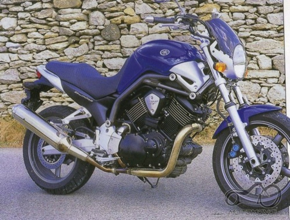 Atsakyta Yamaha BT1100 Bulldog
