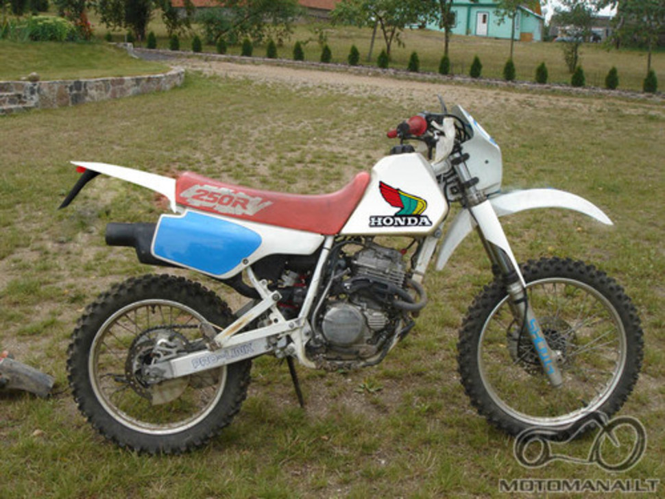 Honda XR 250 '91 Prikėlimas gatvei.