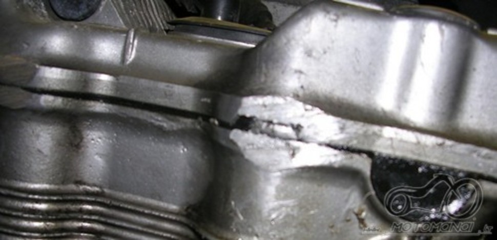 Reikia patarimo dėl variklio dangtelio nuėmimo (valve cover)