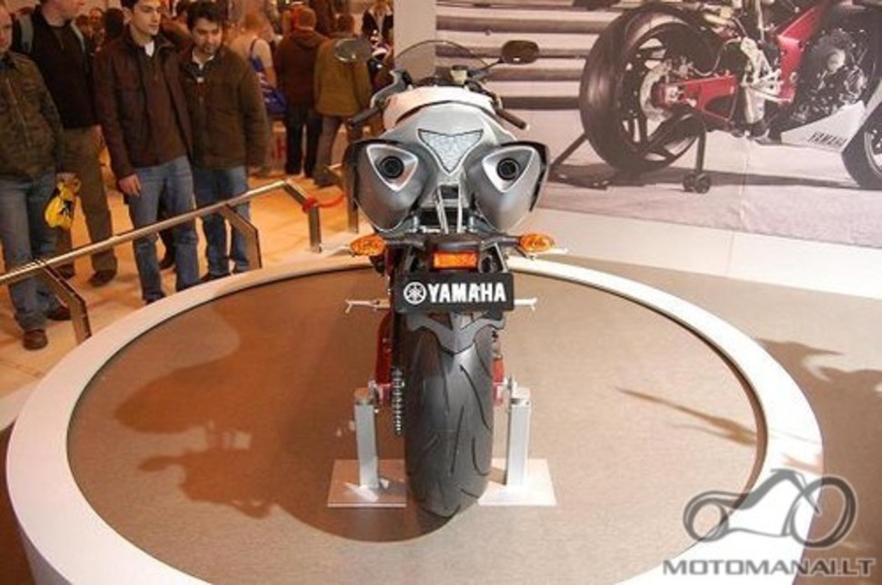 Yamaha R1 2009