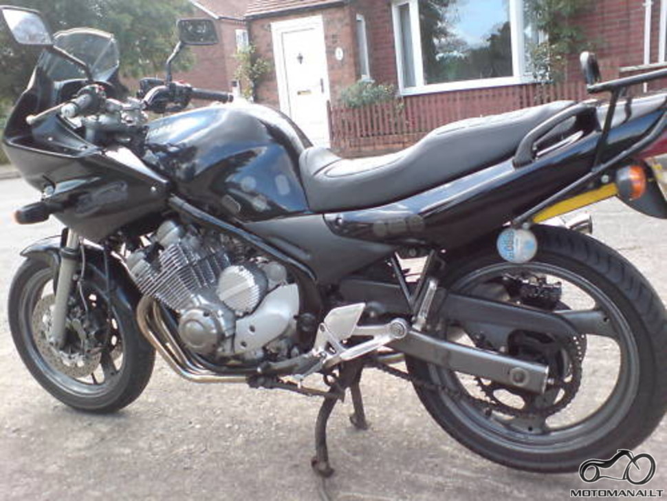 xj600