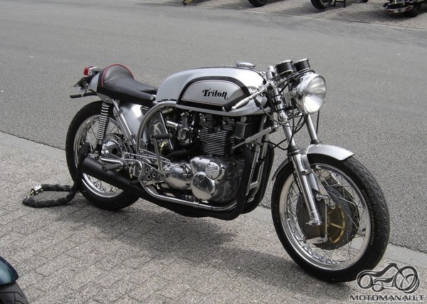 Triton cafe racer