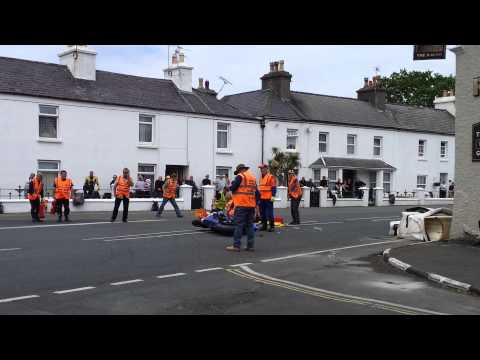 FATAL ACCIDENT FOOTAGE. VIEWER DISCRETION ADVISED - Isle of Man 2014 - Bob Price Fatal Accident