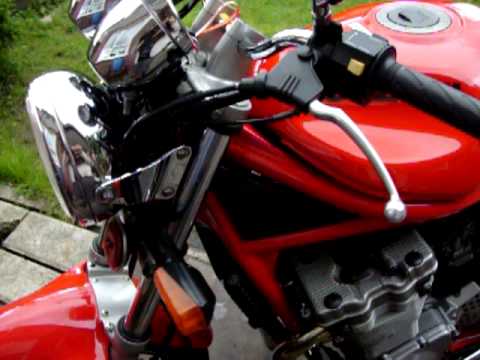 suzuki gsf 600 bandit red