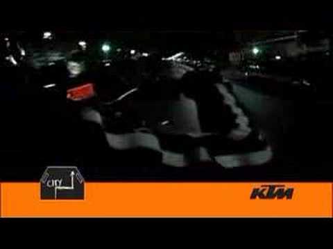 KTM 950 SUPERMOTO Promotion
