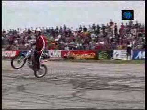 Christian Pfeiffer en Ducati Monster