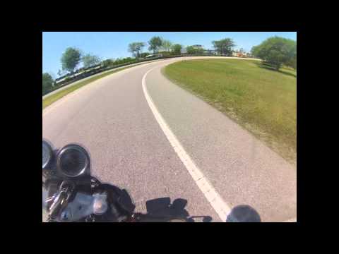 I run out of talent for your entertainment (sv650 lowside crash)