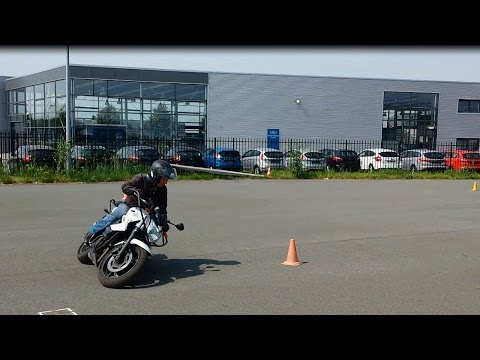 How to do a short turn in Motorcycle : The Japanese's like U-turn