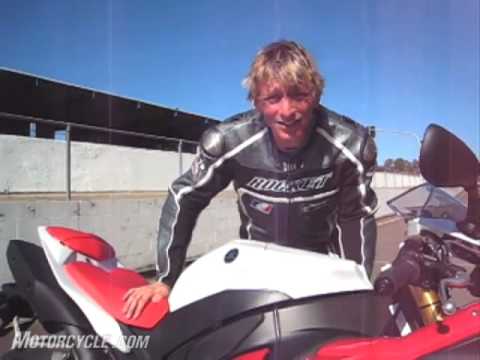 2009 Yamaha R1 Motorcycle Review