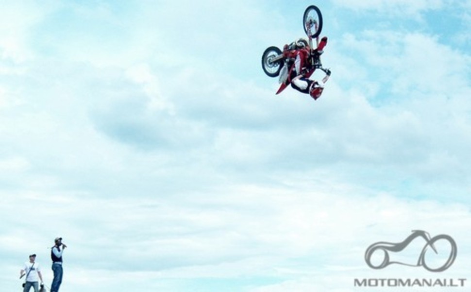 Freestyle motocross