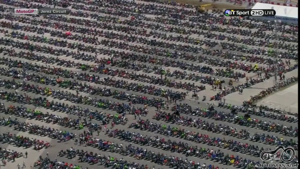 MotoGP parkingas, Ispanija :-O