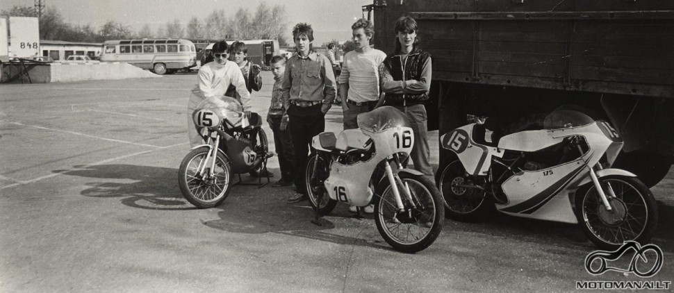 Kauno pirmos autoįmonės komanda, apie 1986-87m.