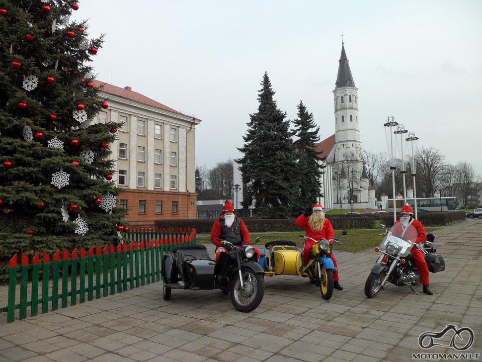 PASITINKANT 2013-ujų KALĖDAS...