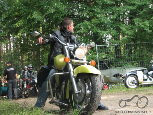 Pakruojyje 2007.08.04 suvažiavimas, kas važiuoja?